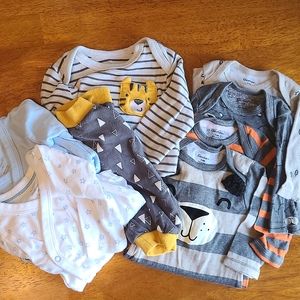 Baby boy lot 7 pieces 0-3 bear